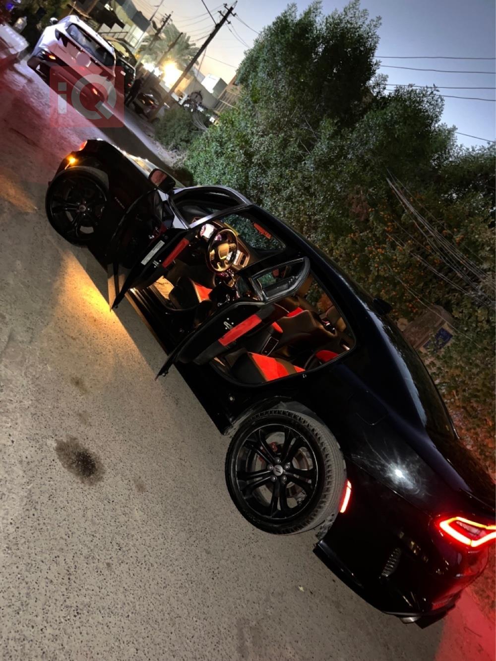 دودج تشارجر